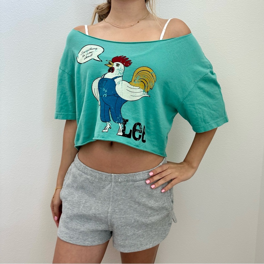 Lee Off The Shoulder Cropped Tee